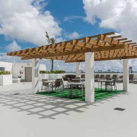 Opera Tower Apartment Miami Exterior photo
