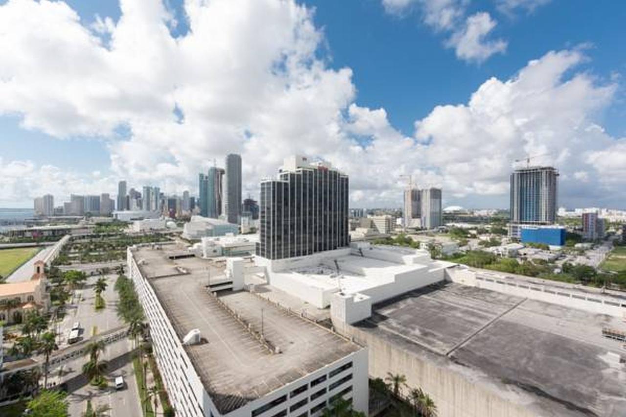 Opera Tower Apartment Miami Exterior photo