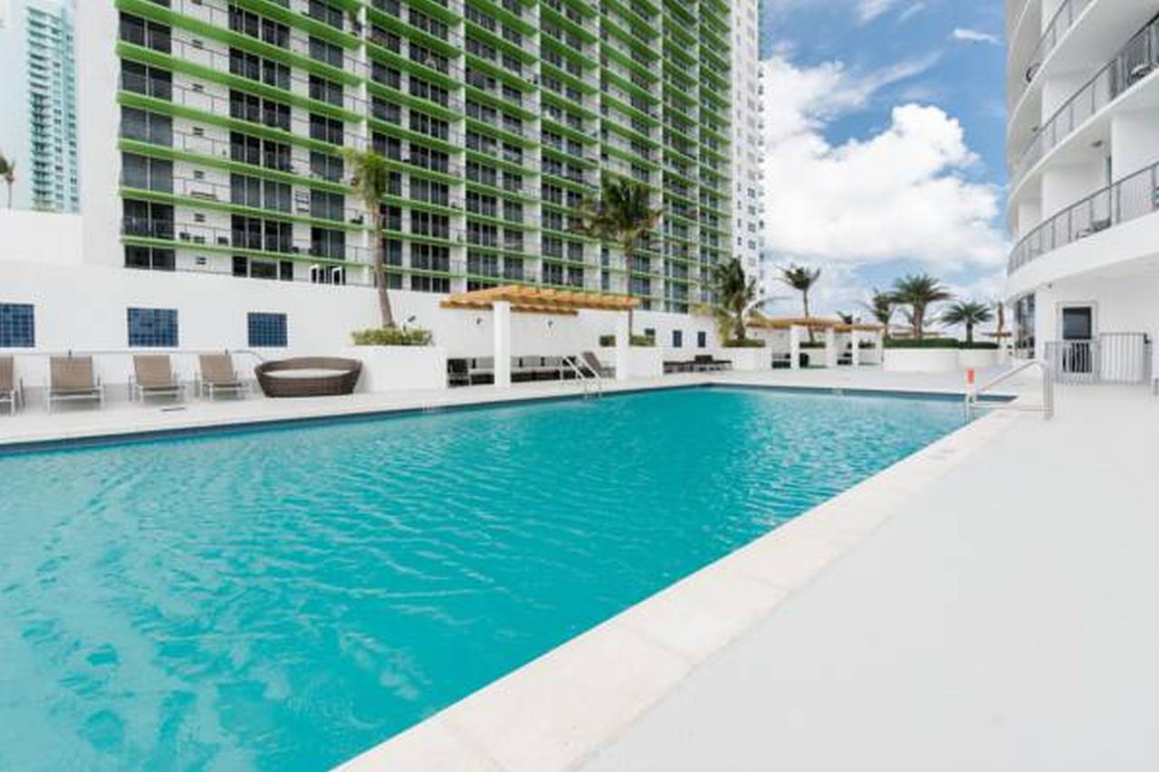 Opera Tower Apartment Miami Exterior photo